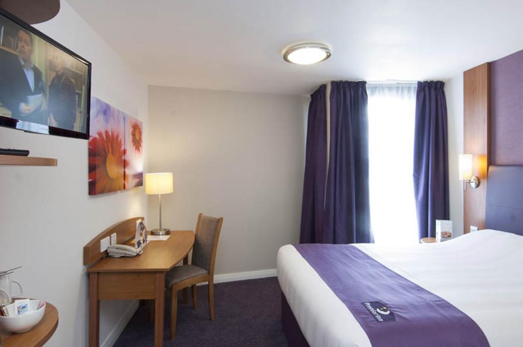 Premier Inn Reading Central Bilik gambar