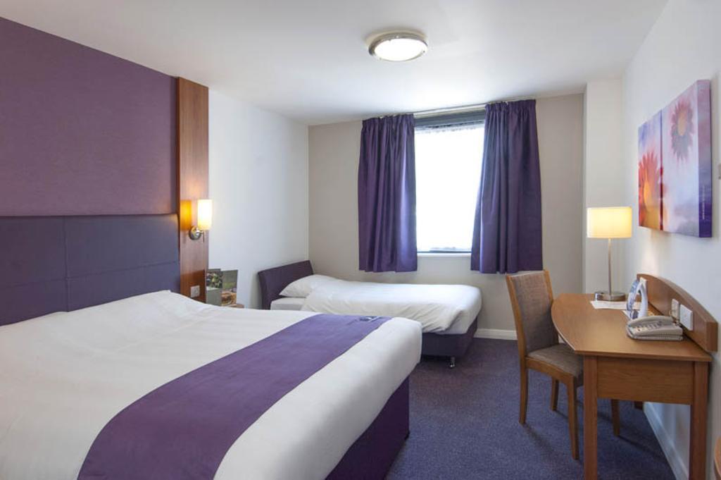 Premier Inn Reading Central Bilik gambar